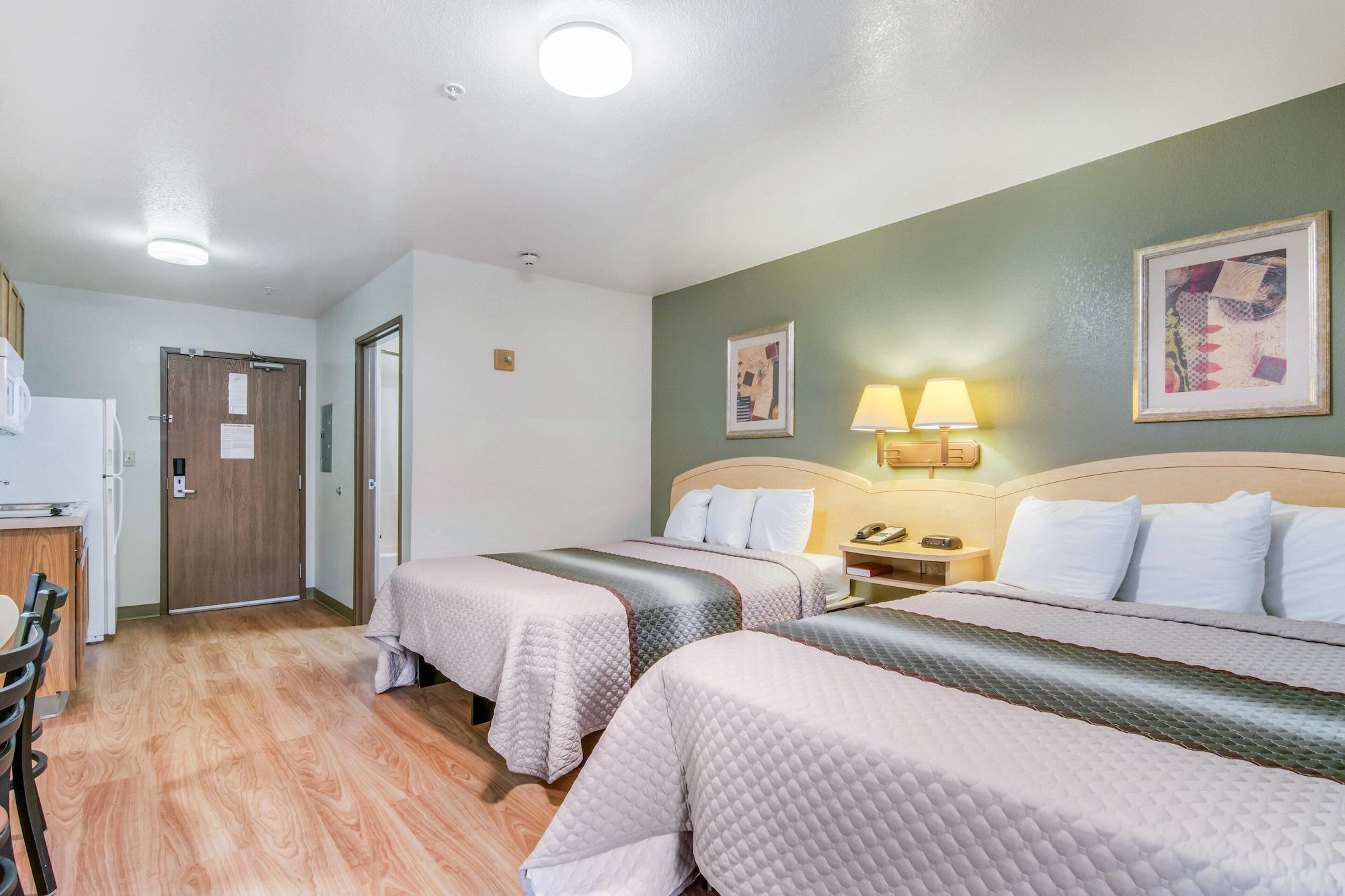 Hometowne Studios & Suites By Red Roof Bentonville Extérieur photo