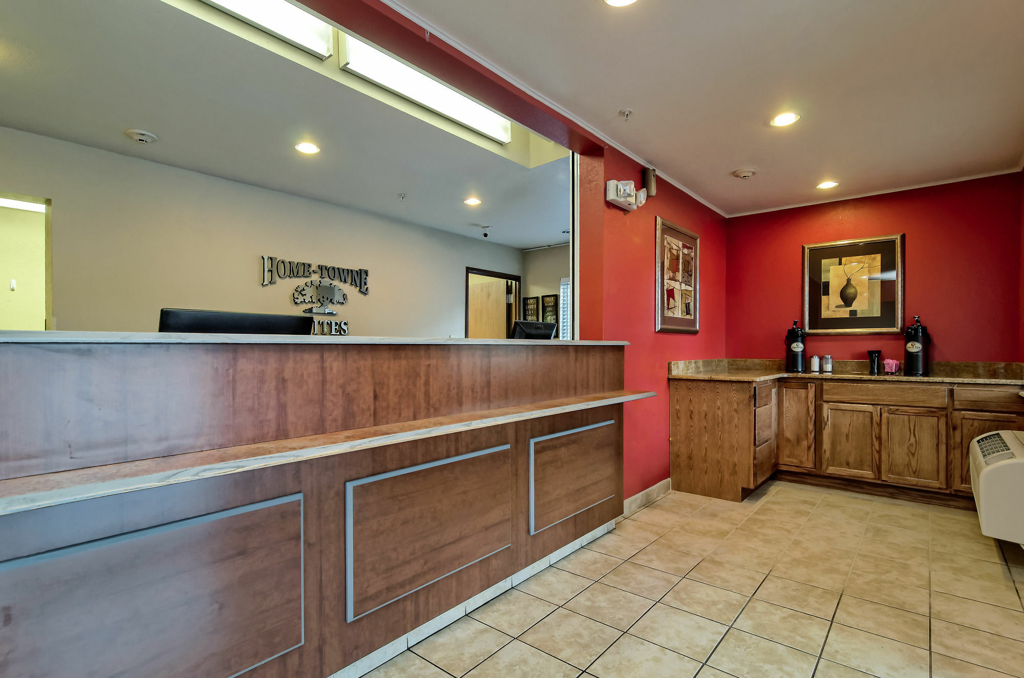 Hometowne Studios & Suites By Red Roof Bentonville Extérieur photo